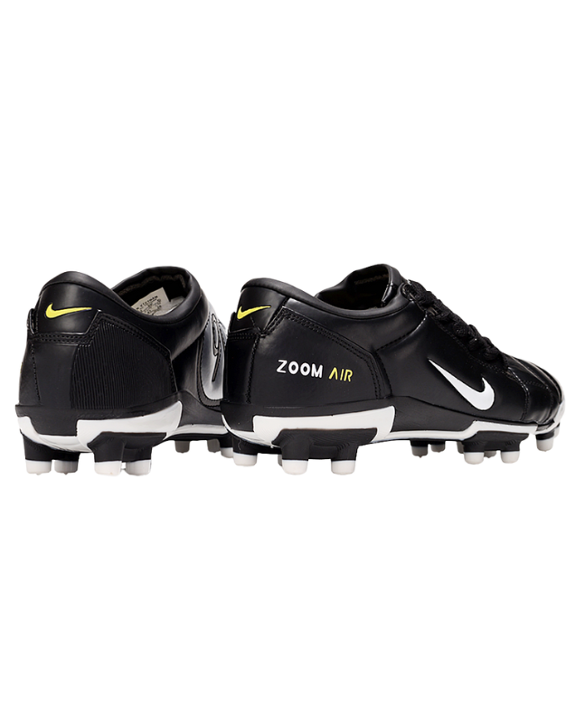 Soccer Cleats Total 90 III FG B/W/Y