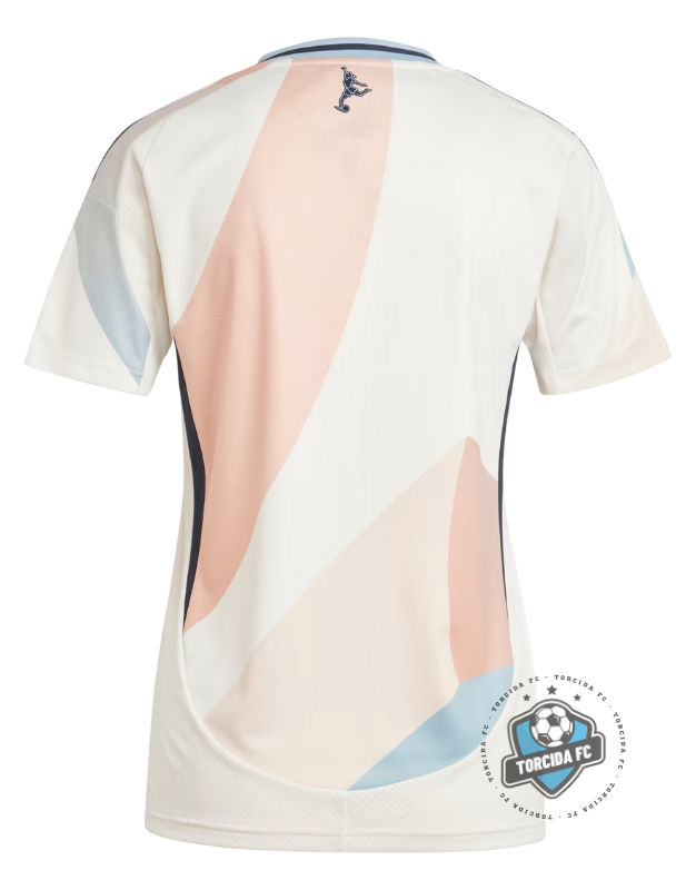 Spain 2025 I Away Woman