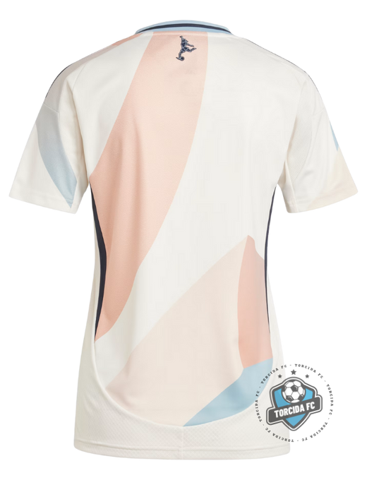 Spain 2025 I Away Woman