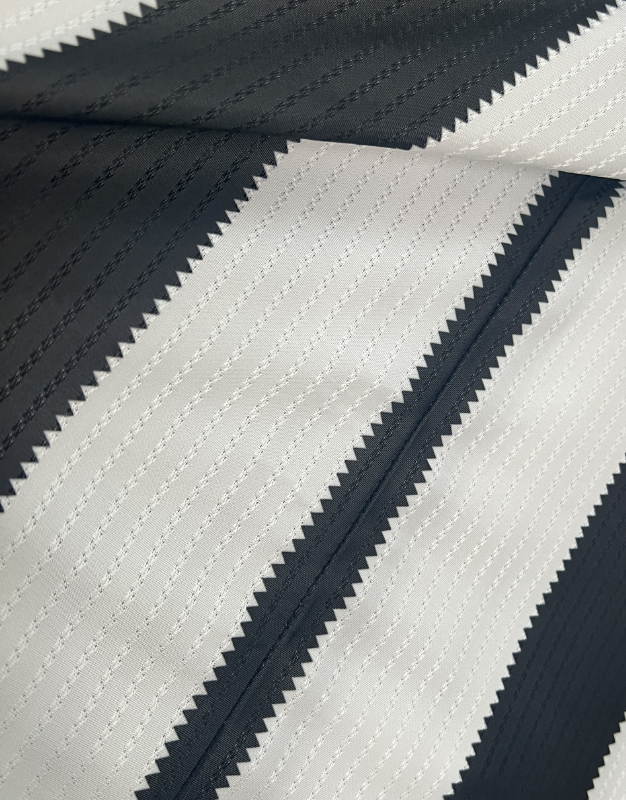 camisa-Botafogo-fogao-estrelasolitaria-home-i-preto-branco-igorjesus-maracana-niltonsantos-rj-rebook-torcedor-jogador-24-25-4