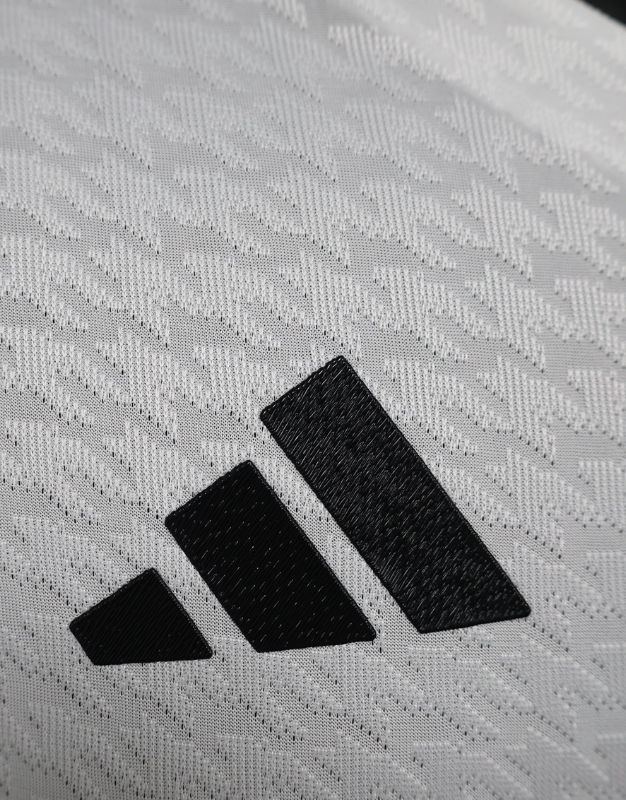 camisa-RealMadrid-SantiagoBernabéu-real-halamadrid-laliga-home-i-branco-preto-vini-vinijr-viniciusjr-rodrygo-KylianMbappe-Mbappe-adidas-torcedor-jogador-24-25-14