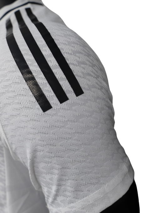 camisa-RealMadrid-SantiagoBernabéu-real-halamadrid-laliga-home-i-branco-preto-vini-vinijr-viniciusjr-rodrygo-KylianMbappe-Mbappe-adidas-torcedor-jogador-24-25-15