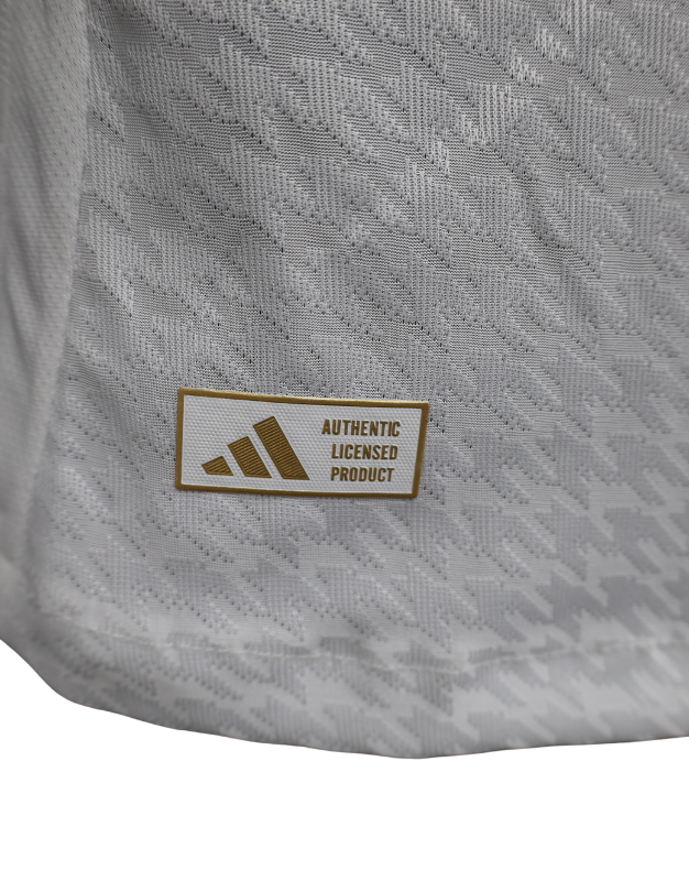 camisa-RealMadrid-SantiagoBernabéu-real-halamadrid-laliga-home-i-branco-preto-vini-vinijr-viniciusjr-rodrygo-KylianMbappe-Mbappe-adidas-torcedor-jogador-24-25-18