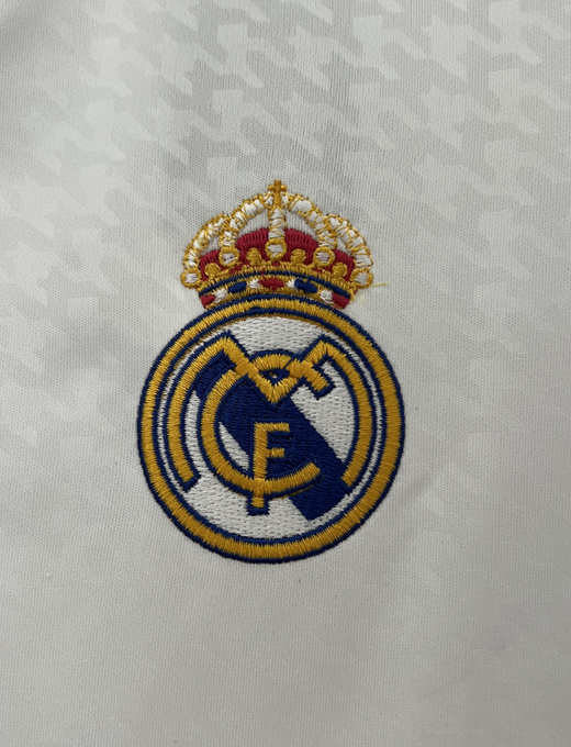 camisa-RealMadrid-SantiagoBernabéu-real-halamadrid-laliga-home-i-branco-preto-vini-vinijr-viniciusjr-rodrygo-KylianMbappe-Mbappe-adidas-torcedor-jogador-24-25-9
