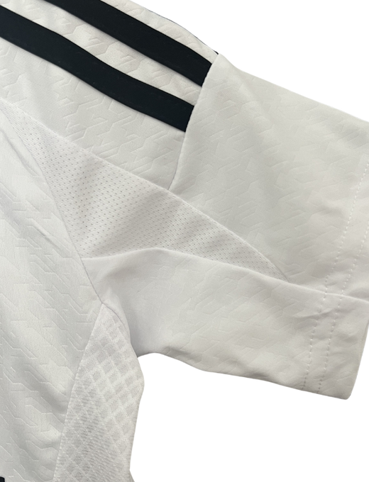 camisa-RealMadrid-kids-kitinfantil-infantil-SantiagoBernab_u-real-halamadrid-laliga-home-i-branco-preto-vini-vinijr-viniciusjr-rodrygo-KylianMbappe-Mbappe-adidas-torcedor-jogador-24-25-2