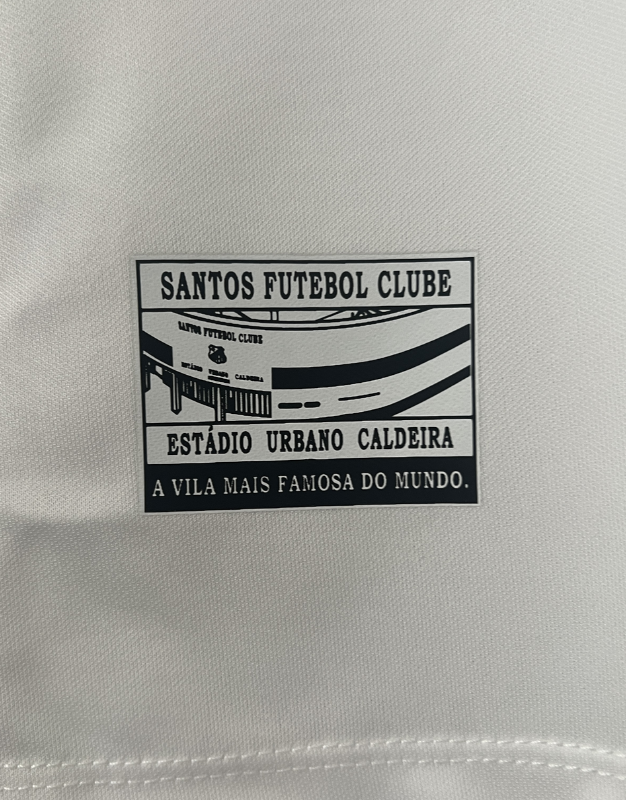 camisa-Santos-alvinegro-praiano-vilabermiro-home-i-branco-preto-neymar-neymarjr-njr-pele-meninosdavila-umbro-torcedor-jogador-24-25-14
